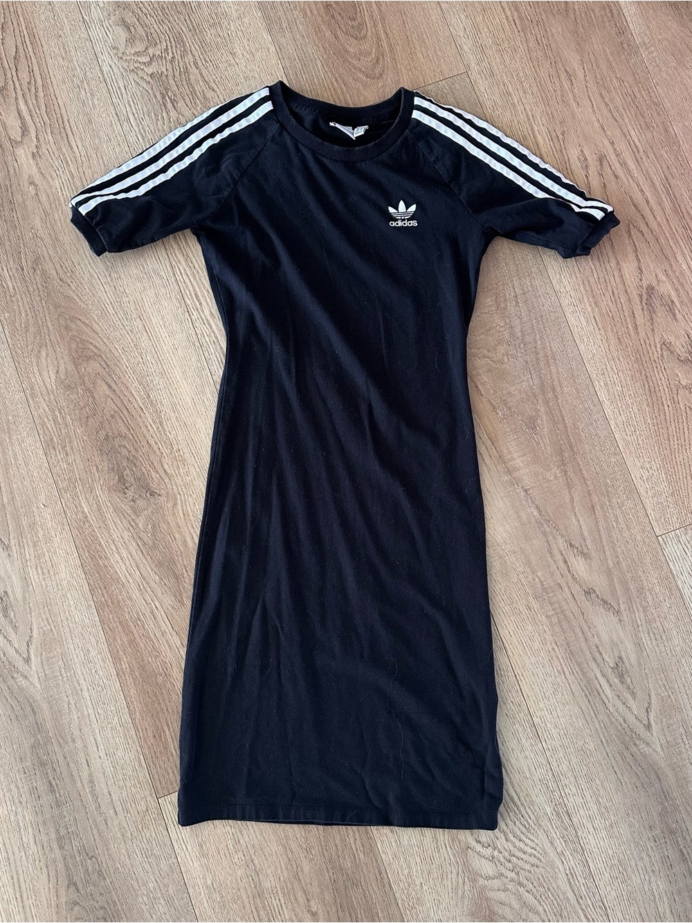 Adidas dress sz S